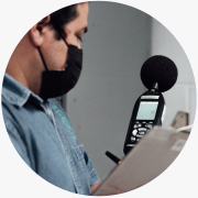 Microhindust: medición de agentes físicos y evaluación a la exposición de agentes químicos en el ambiente laboral.